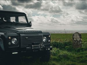 RED Winches - Nomad winch on Defender 110
