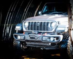 RED Winches Nomad on jeep