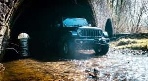 RED Winches Nomad on jeep