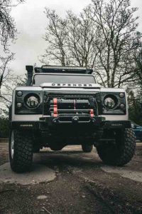 SV-R Defender-25 RED Winches King Cobra fitted on a Defender 90 using a SV-R bumper