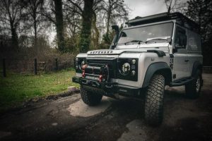 SV-R Defender-67 RED Winches King Cobra fitted on a Defender 90 using a SV-R bumper